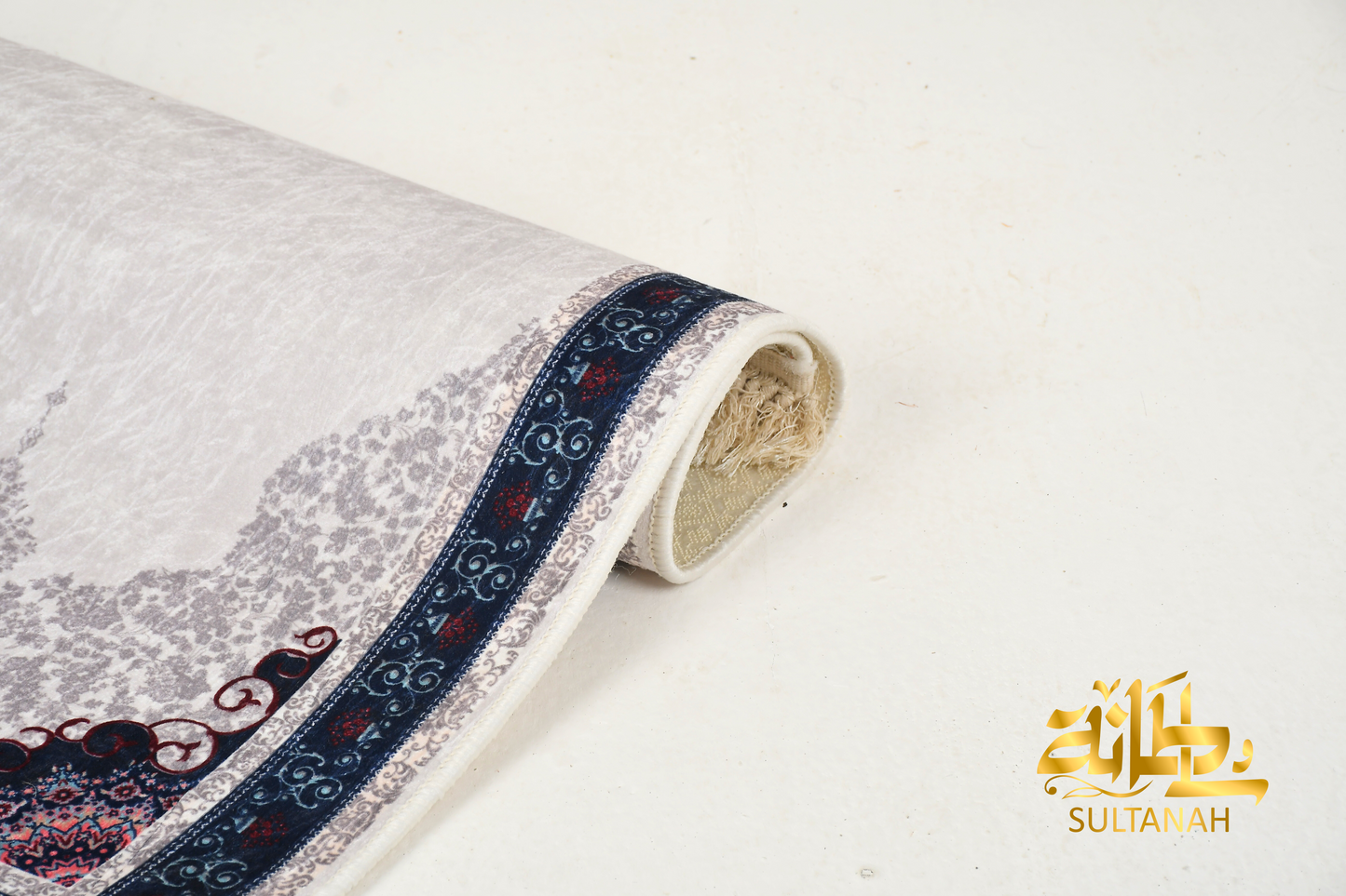 Luxury Velvet Prayer Mat "Doaa (دعاء)" In Grey سجاده صلاه قطيفه فاخره