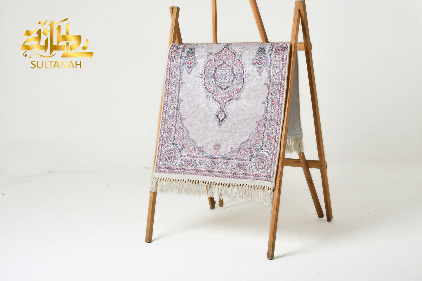 Luxury Velvet Prayer Mat "Qibla (قبله)" in Cashmere سجاده صلاه قطيفه فاخره